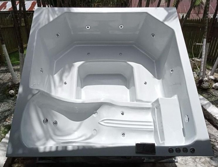 Jacuzzi Amanzi | Fresh HidroJacuzz